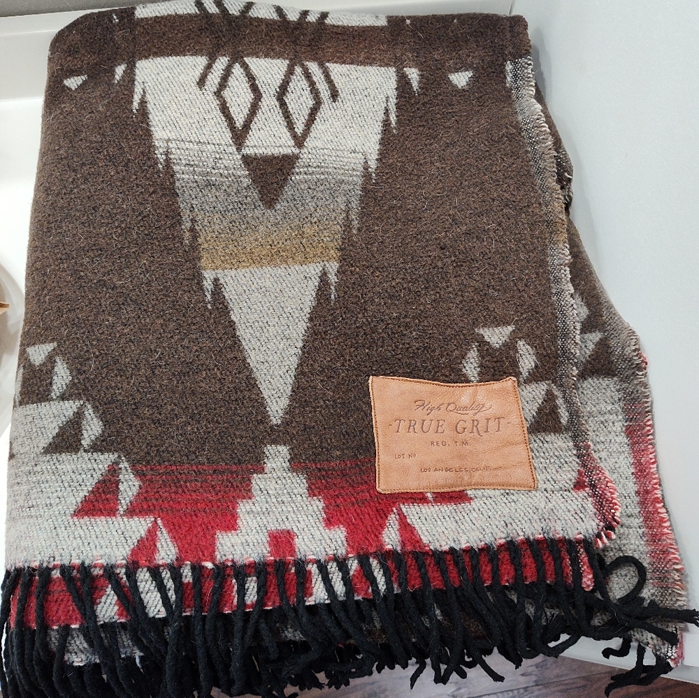 EUC True Grit Collection Apache Fringe Multicolor Southwest Print Blanket
